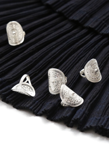 TONGU-Drum and Flower Pattern Ring