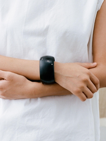 Ju Ebony  and  Silver Bangle(Large-L)