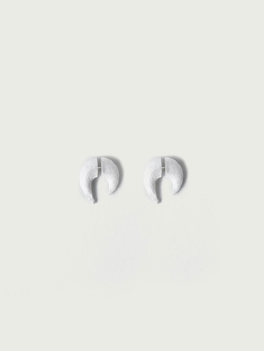 Moonstone Textured  Silver Earrings