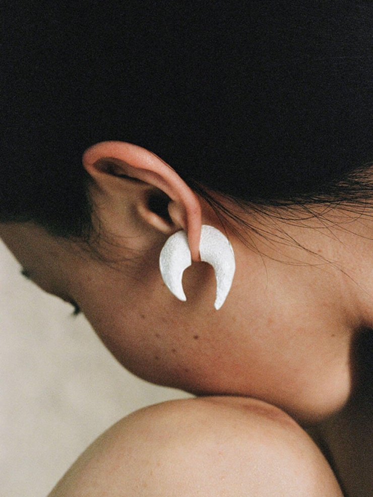 Moonstone Textured  Silver Earrings