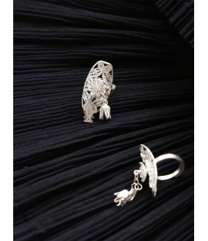 CUNZU SUI-Knitting Ring with Fish and Bloom Shaped Hangings