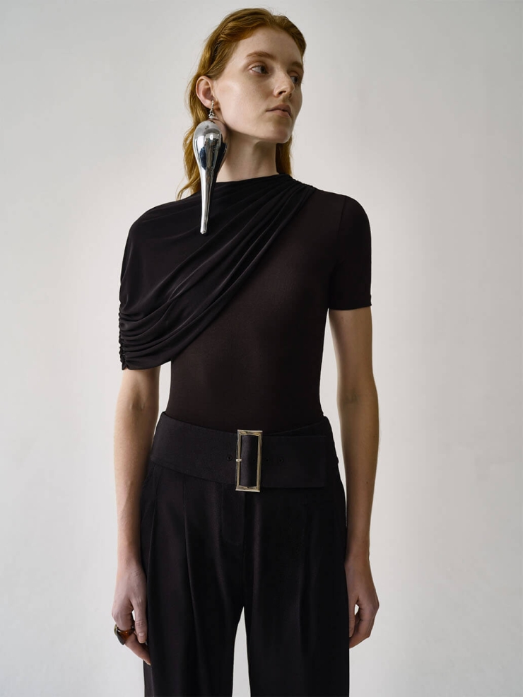 Black Asymmetric Stretch Fitted Top