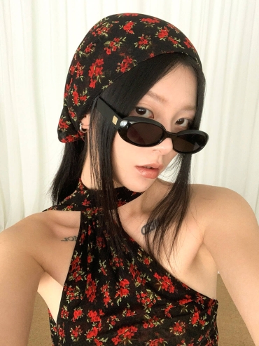 Black Lace Print Triangle Hair Scarf