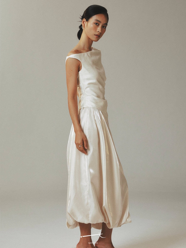 Satin Button Pleat Balloon Skirt