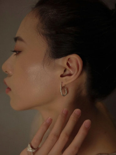 White silver hook earrings