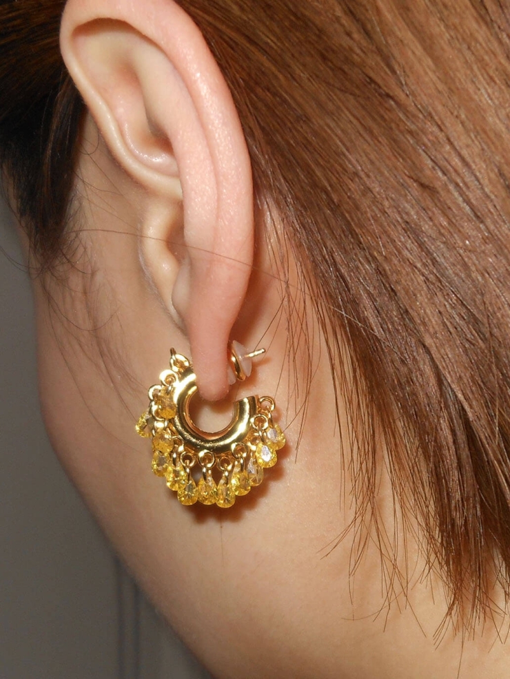 Gold Rain Pine C-Shaped Earrings