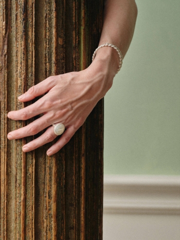 White Etched Light Ring