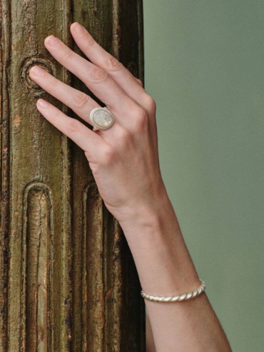 White Etched Light Ring