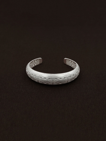 Silver Slit Of Light Bracelet