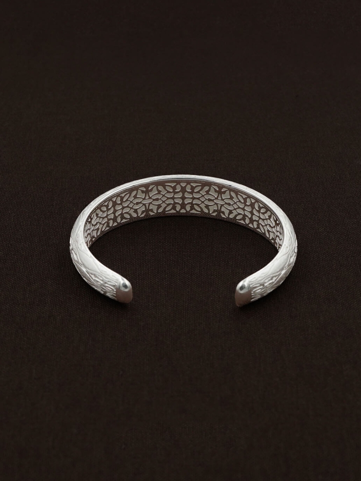 Silver Slit Of Light Bracelet