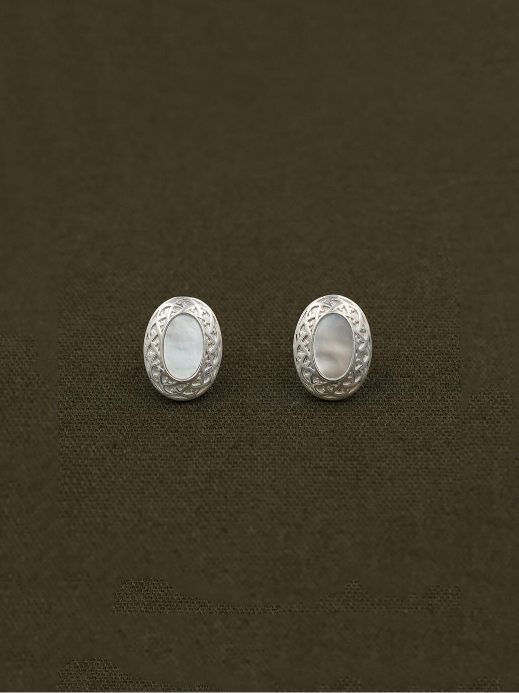 White Mirror Of Green Earrings