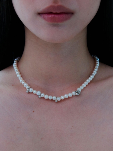 Silver Dew Pearl Necklace