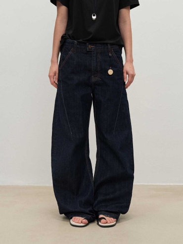 Raw Selvedge Denim Curved Jeans