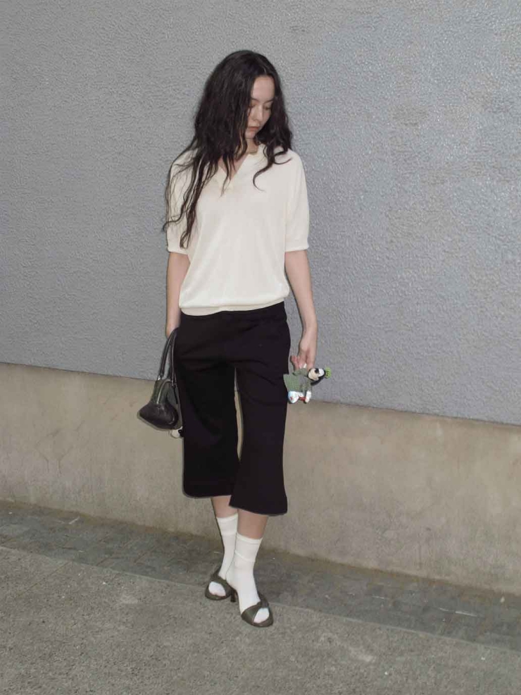 Black Flared Trimmed Cropped Pants