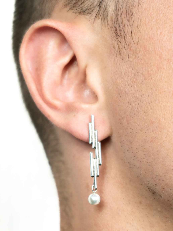 Item 001 Pearl Earrings