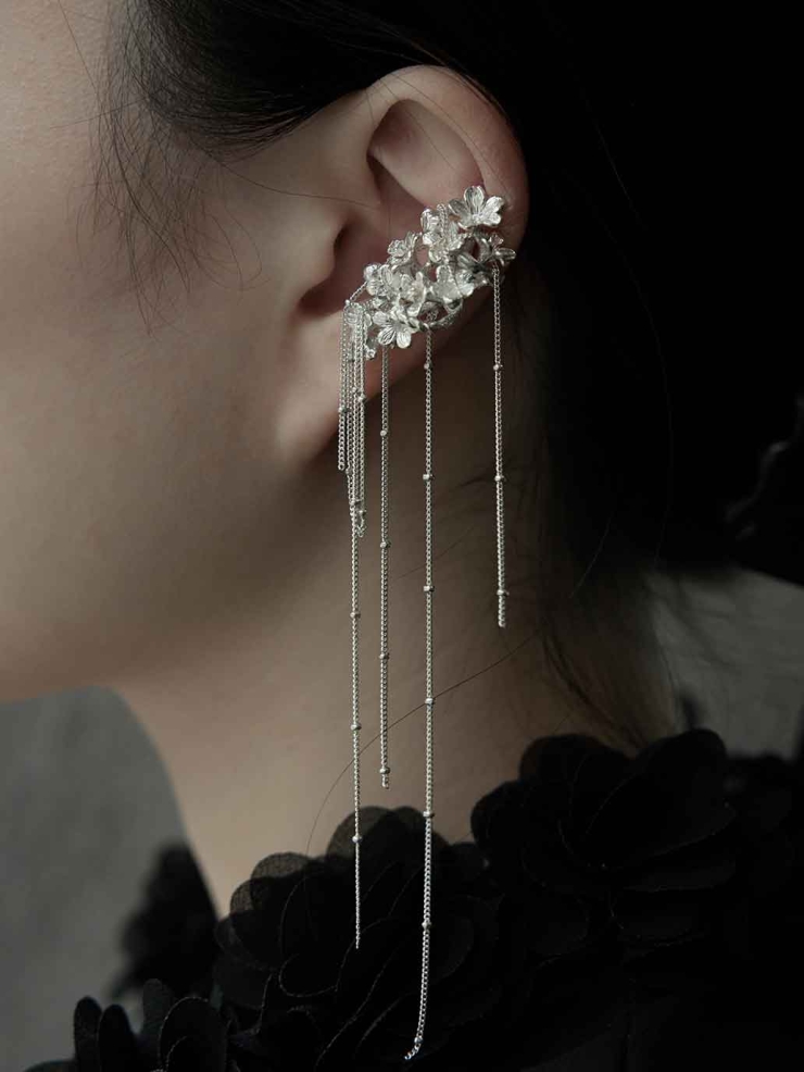 Rose in Flowing Stream Ear Clip-Single