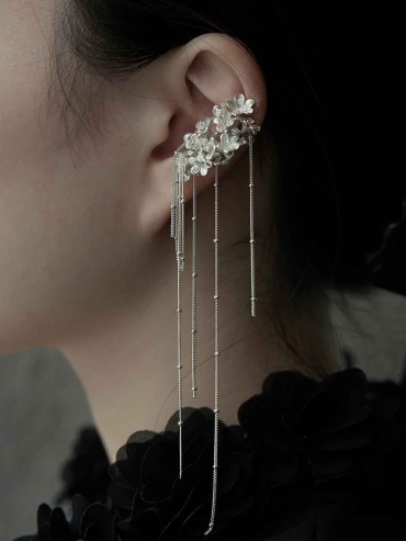 Rose in Flowing Stream Ear Clip-Single