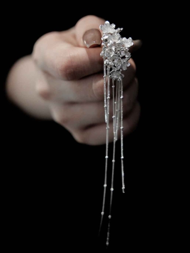 Rose in Flowing Stream Ear Clip-Single