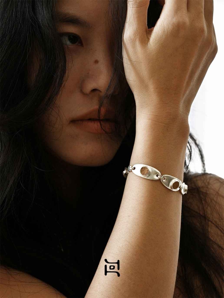 Silver Oval Camel Leather Inlaid Bracelet