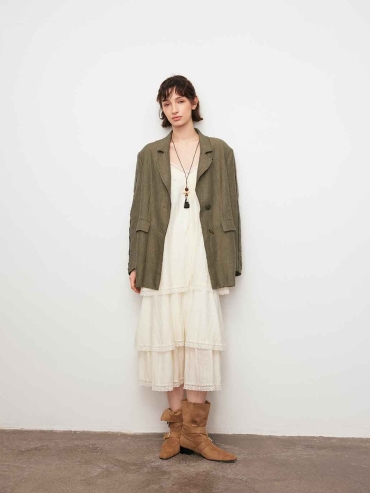 Green Linen Wide-Shoulder Horn-Button Blazer