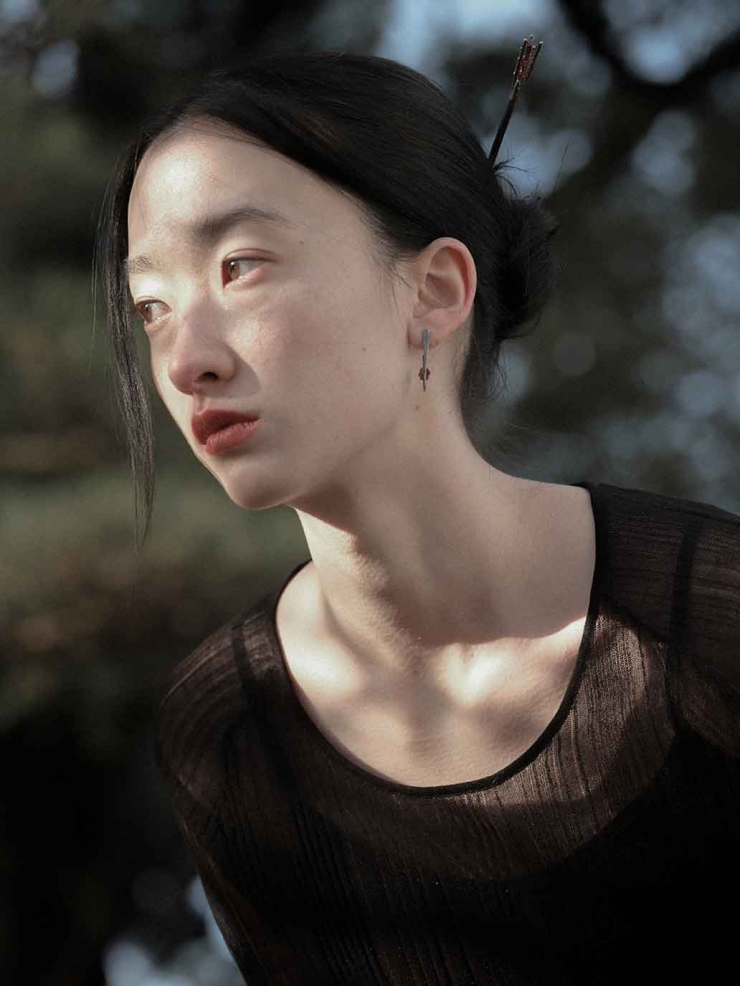 Black Shimmering Shadows Hairpin