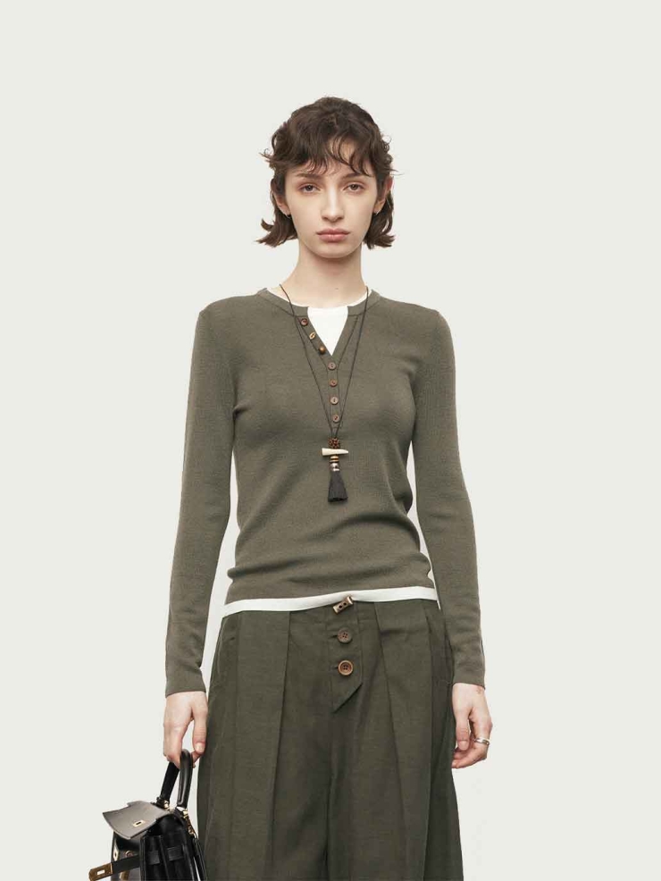 Green Contrast V-Neck Layered Knit Top