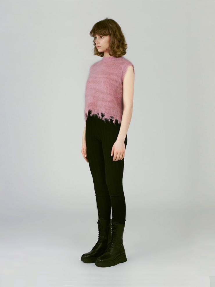 CHAMBRE DE FAN Brushed Mohair Vest Pink
