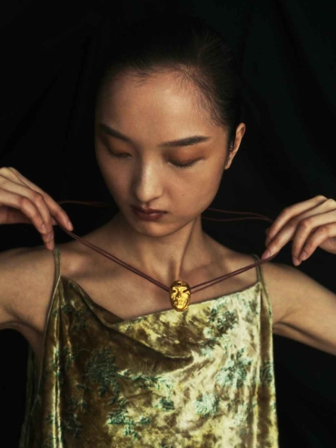 Golden Double-Sided Brow Charm Necklace