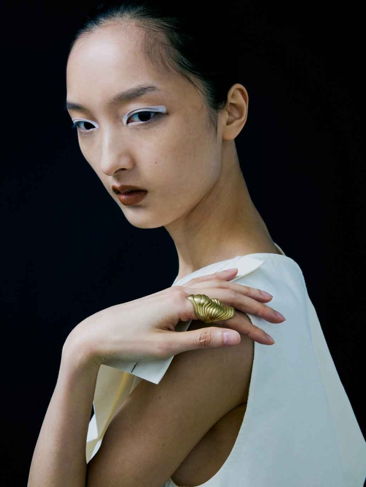 Gold Annulus Venus Ring