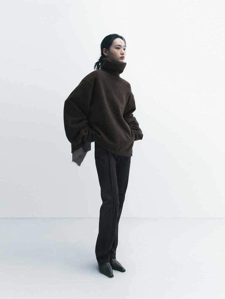 ​​Ebony Aria Top