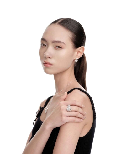 Silver Mini Bear Ring