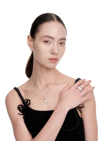 Silver Mini Bear Ring