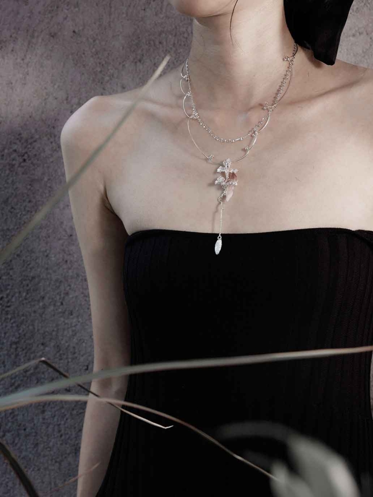 Silver Iris & Red Shadow Necklace