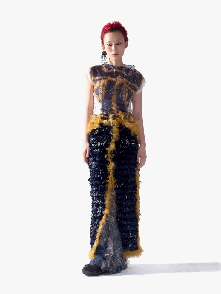 YUEQIQI Pieated Feather Print Top