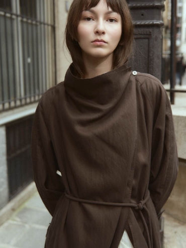 Brown Flowy Trench Coat with Wide Lapels