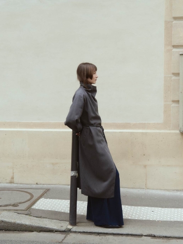 Grey Flowy Trench Coat with Wide Lapels