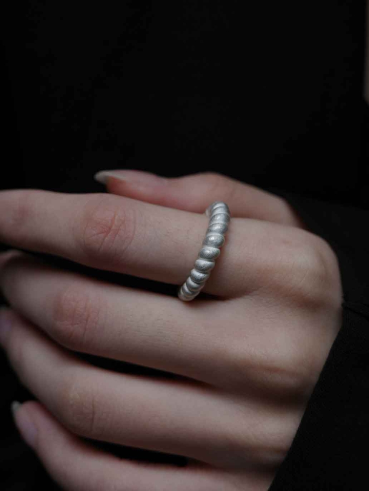 Twisted Ring