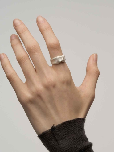 Concave Ring