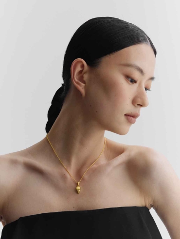 Gold Small Serpent Head Pendant