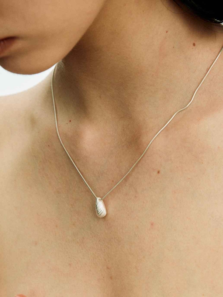 Silver Teardrop Oval Necklace