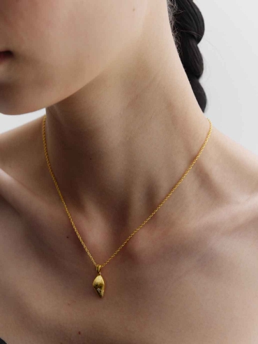 Gold Small Serpent Head Pendant