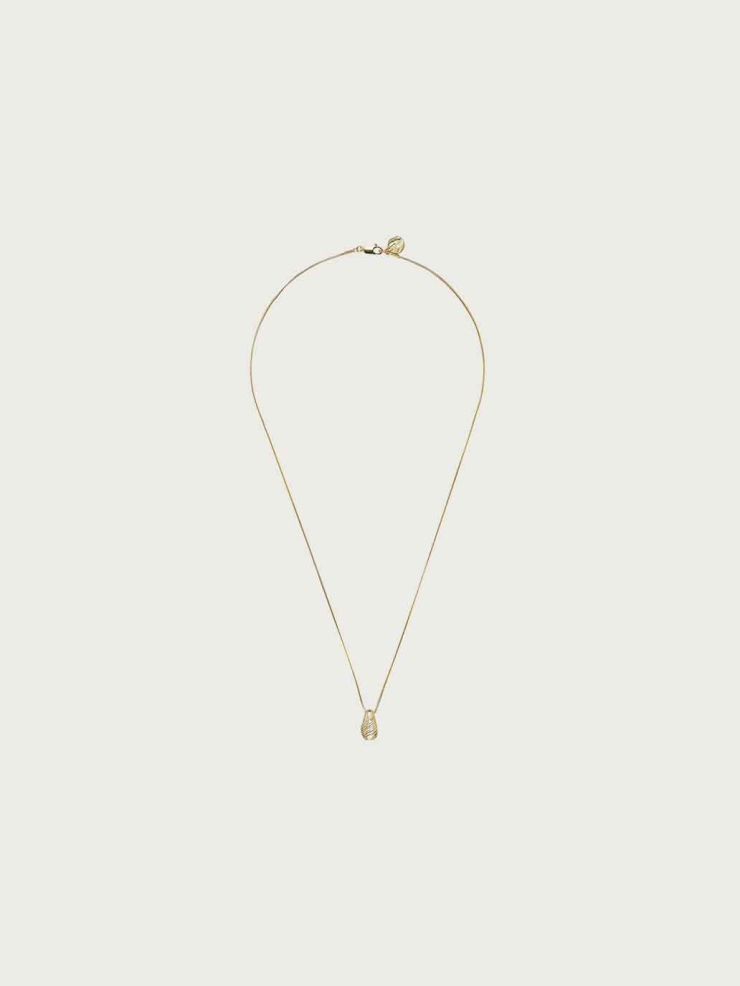 Gold Teardrop Oval Necklace