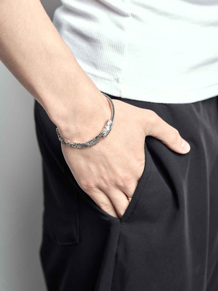 Interwoven Chain Bracelet