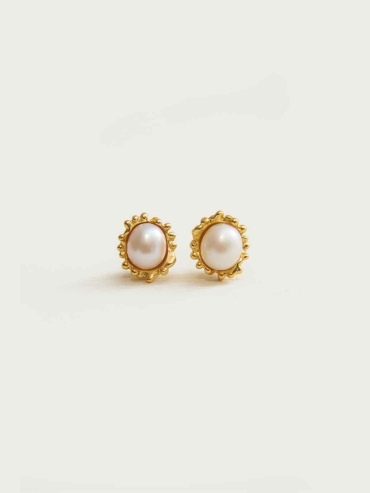 Gold Flower Pearl Stud Earrings