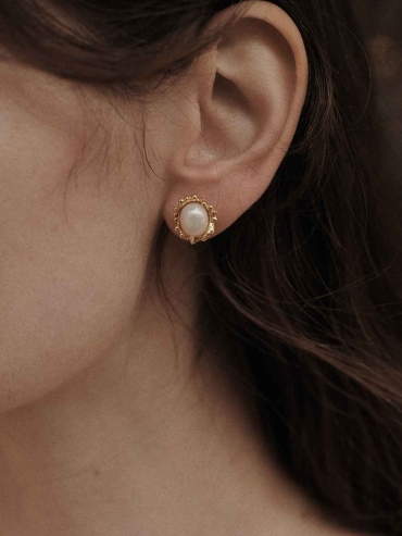 Gold Flower Pearl Stud Earrings