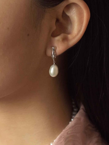 Lantern Drop Earrings