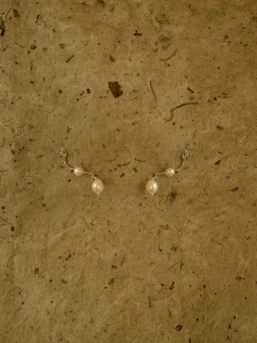 Pearl Arrow Cartilage Silver Earrings