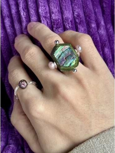 Gem-Inlaid Flowing Dewdrop Pearl Ring