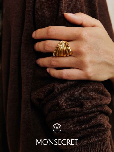 Gold Palm Leaf Ring