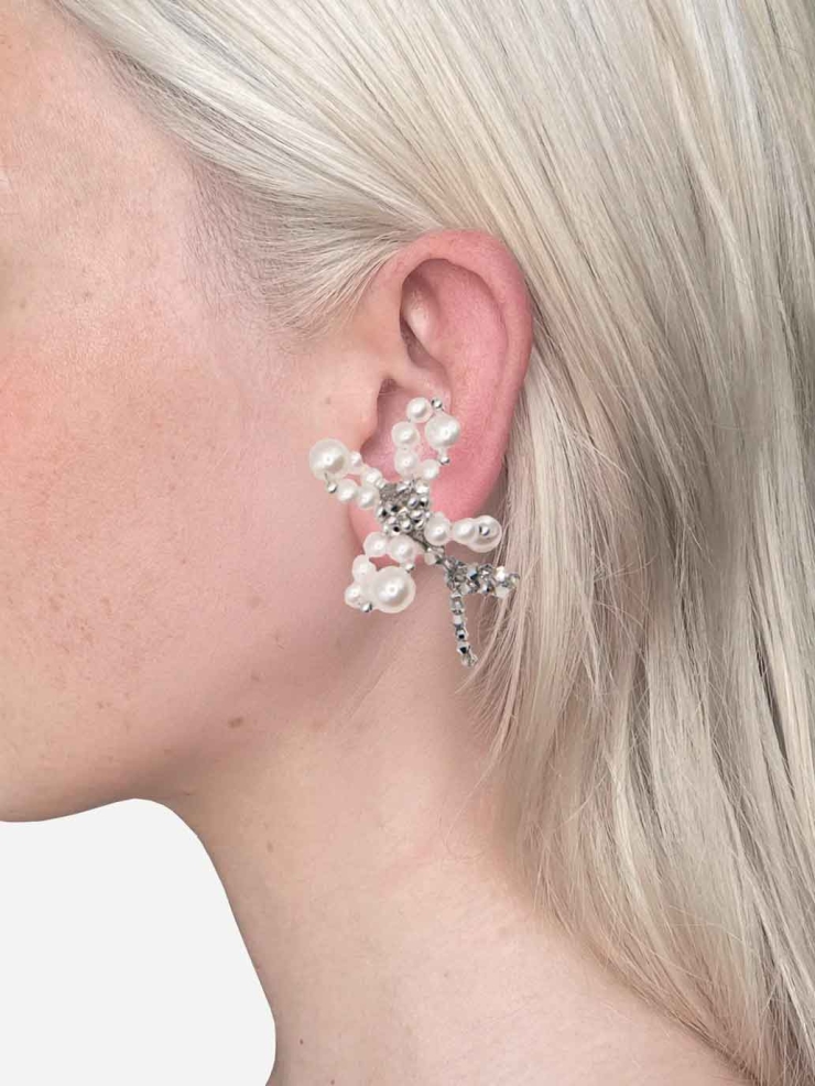 Gypsophila Argenta Minimus Earring - single